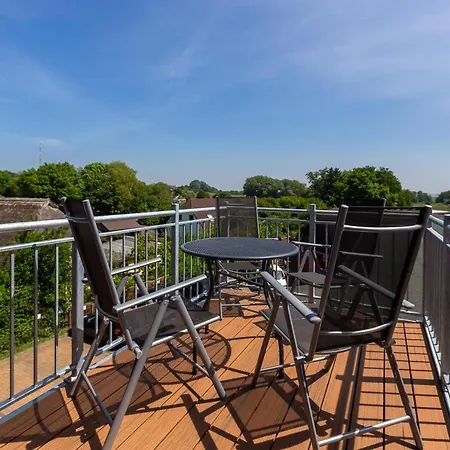 Апартаменты Strandlaeufer 04