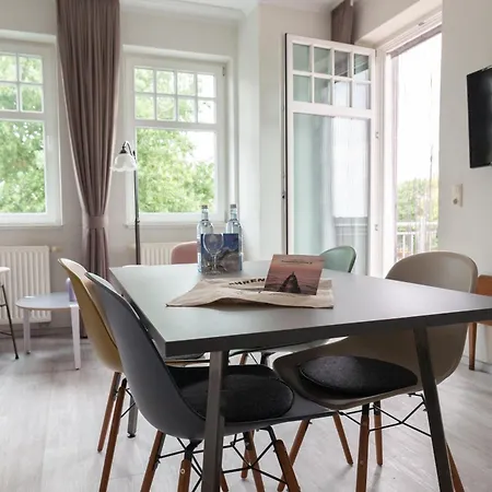 Strandlaeufer 04 Апартаменты Аренсхоп